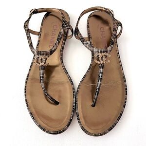 CHANEL | Gold Metallic Tweed Print Crystal CC Logo Thong Sandals 40C Wide